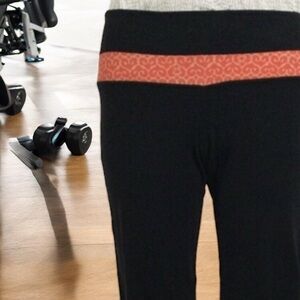 👛(ANY 2/$30) Vintage LULULEMON Athletica Groove Crops